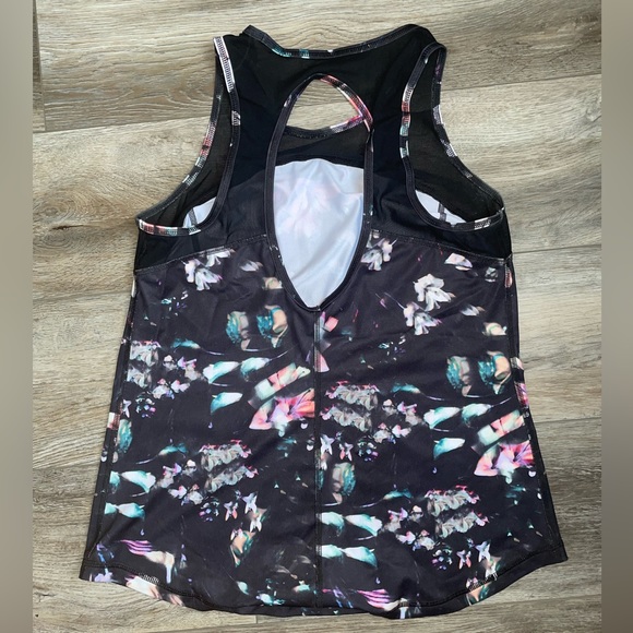 women’s medium fila workout tank top - Picture 3 of 3